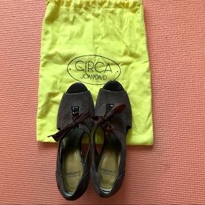 Joan & David CIRCA shoes